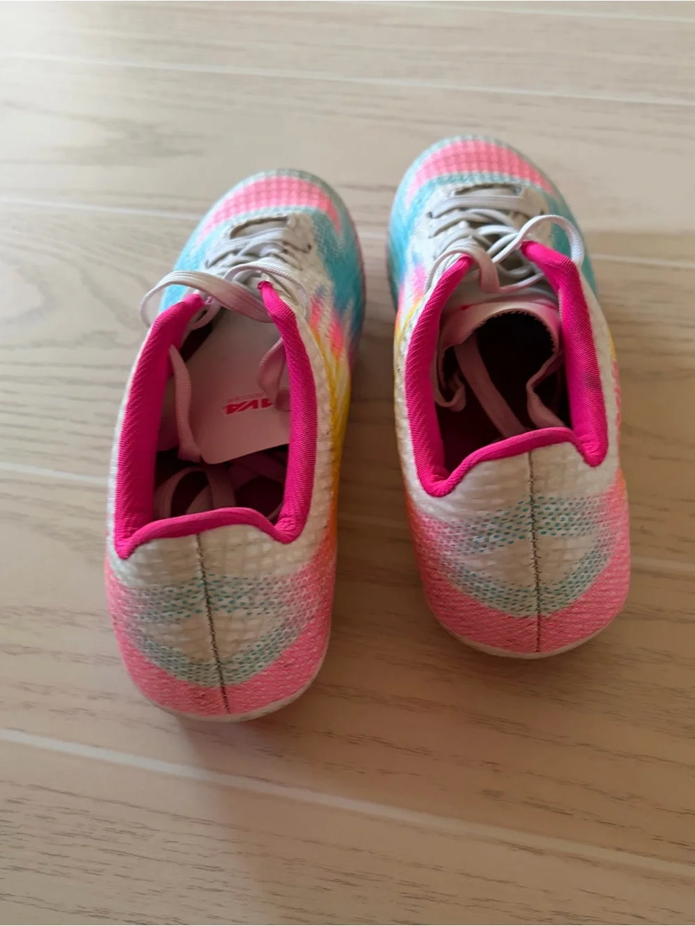 Brava Soccer Cleats Size 4.5 D